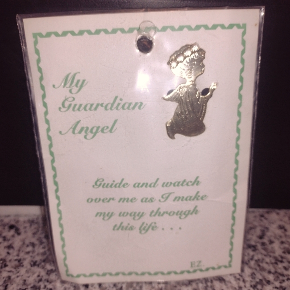 Guardian Angel Fashion Pin - Model DW-50. Non-Tarnish Gold Finish. NEW. SEALED.
